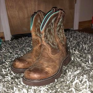 Justin’s cowgirl boots